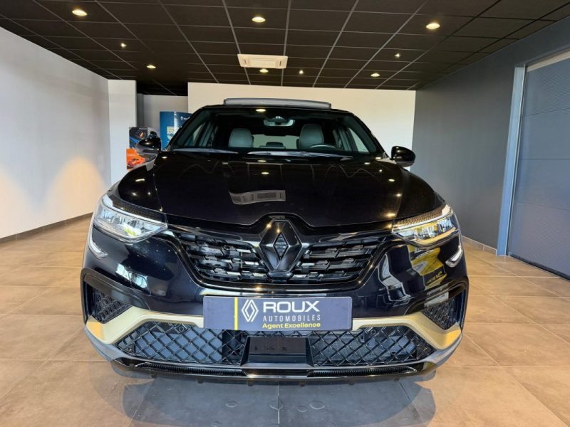 RENAULT ARKANA 145 E-TECH ENGINEERED / TOIT OUVRANT / BOSE / ATTELAGE  2023