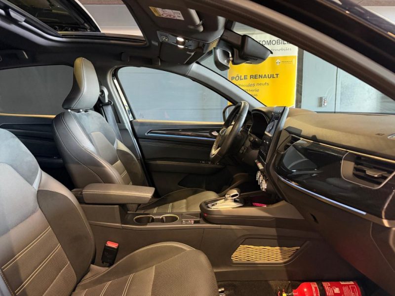 RENAULT ARKANA 145 E-TECH ENGINEERED / TOIT OUVRANT / BOSE / ATTELAGE  2023