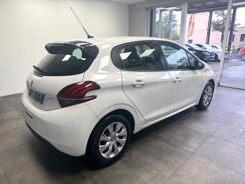 PEUGEOT 208 1.6 BLUEHDI 75CH S&S BUSINESS 5P 2017