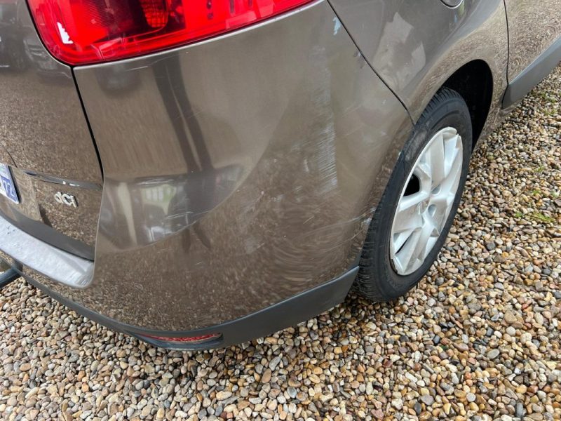 RENAULT GRAND SCENIC 1.5 dCi 110 ch Confort 7PL