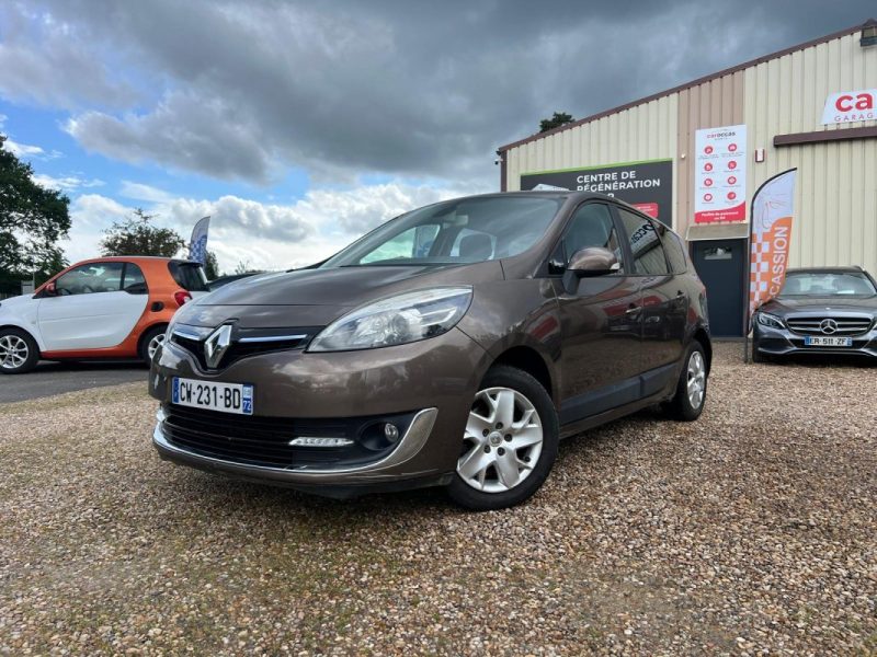 RENAULT GRAND SCENIC 1.5 dCi 110 ch Confort 7PL