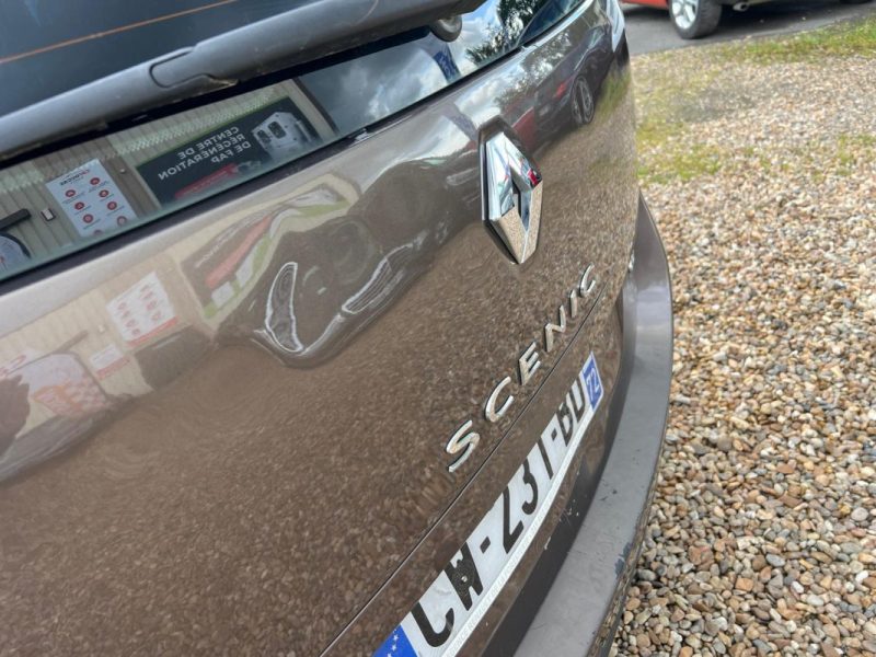 RENAULT GRAND SCENIC 1.5 dCi 110 ch Confort 7PL