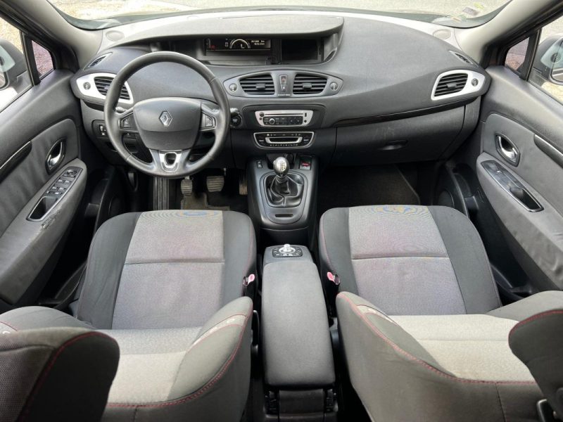 RENAULT GRAND SCENIC 1.5 dCi 110 ch Confort 7PL