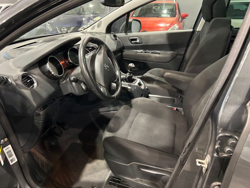 PEUGEOT 5008 2.0 HDI 150CH 