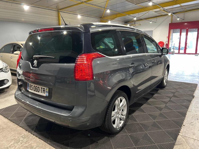 PEUGEOT 5008 2.0 HDI 150CH 