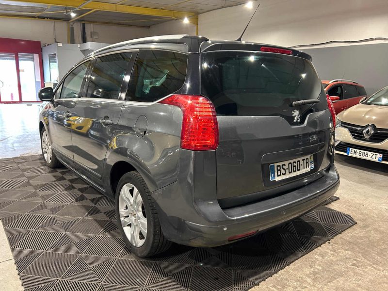 PEUGEOT 5008 2.0 HDI 150CH 