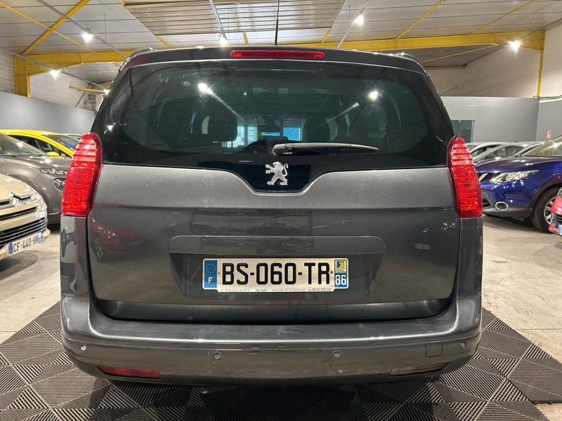 PEUGEOT 5008 2.0 HDI 150CH 