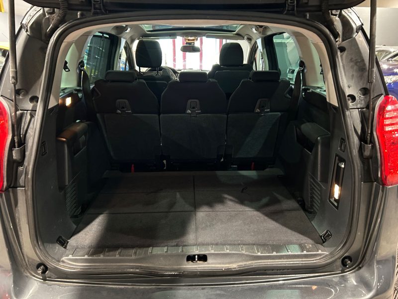 PEUGEOT 5008 2.0 HDI 150CH 