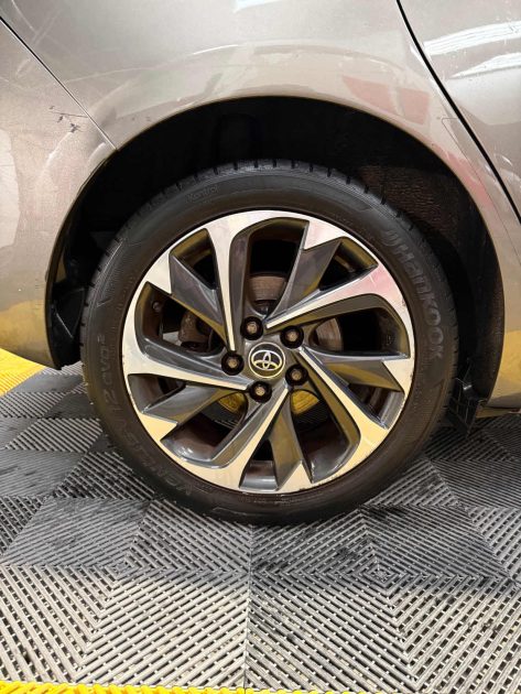 MAGNIFIQUE TOYOTA AURIS 1.2 TURBO 116CH (CAMÉRA DE RECUL, BLUETOOTH, CLIMATISATION) ⭐️⭐️⭐️⭐️⭐️