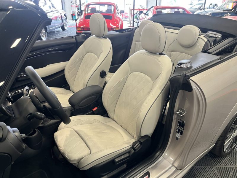 Mini John Cooper Works Cabriolet  BVA8