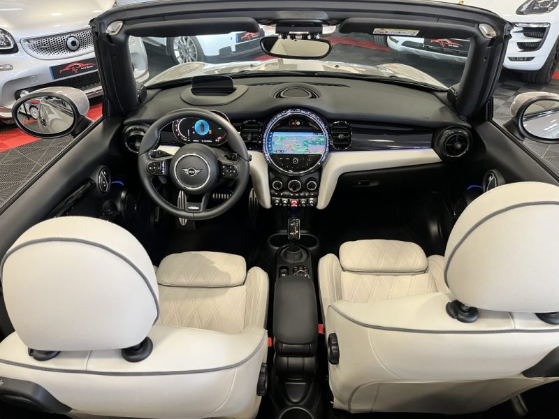 Mini John Cooper Works Cabriolet  BVA8