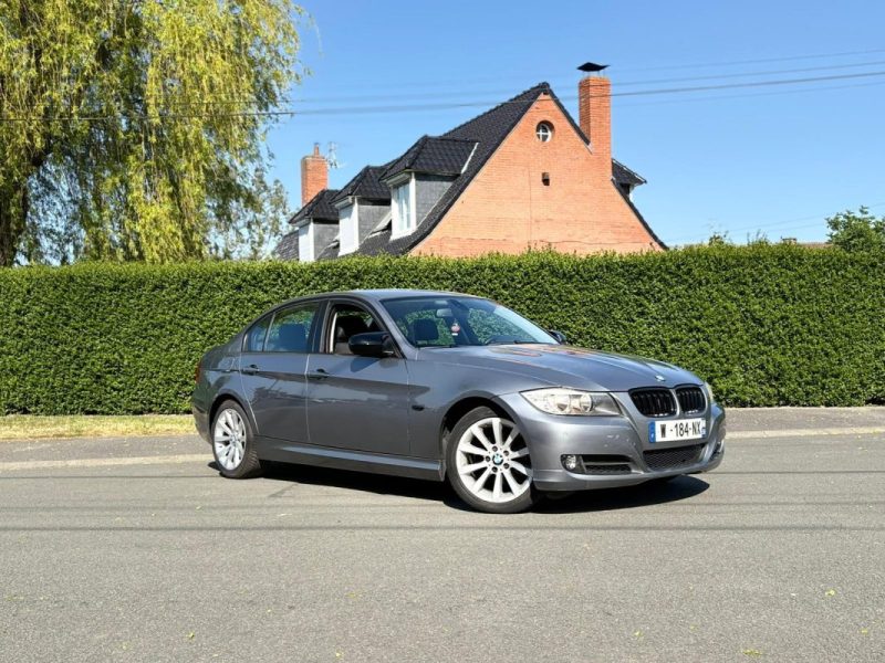 Magnifique BMW SERIE 3 320i Pack Luxe 