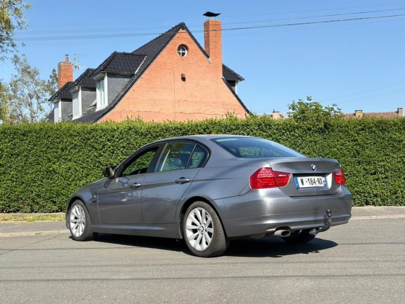Magnifique BMW SERIE 3 320i Pack Luxe 