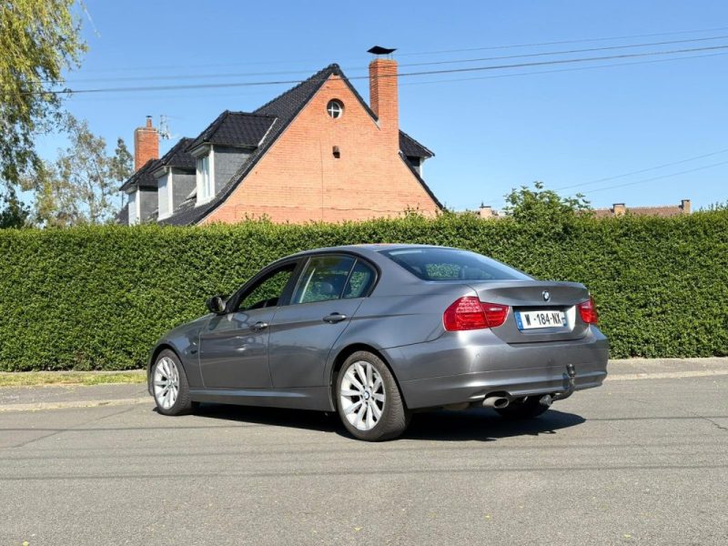 Magnifique BMW SERIE 3 320i Pack Luxe 