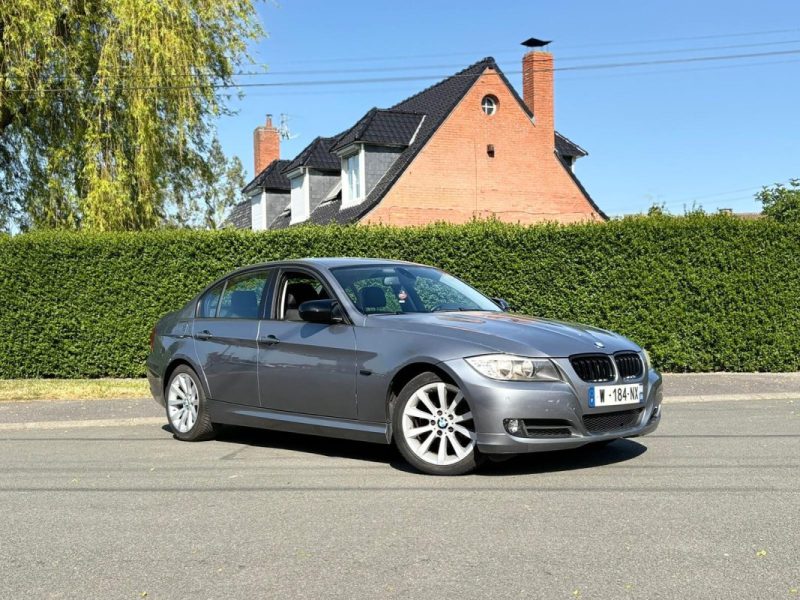 Magnifique BMW SERIE 3 320i Pack Luxe 