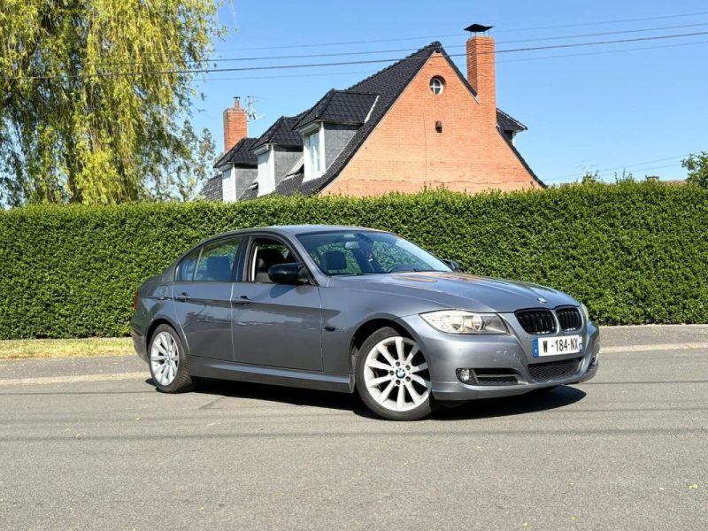 Magnifique BMW SERIE 3 320i Pack Luxe 