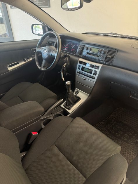 TOYOTA  COROLLA 1.4 VVT-I 97CV GARANTIE 12MOIS OU 15.000KM - Distribution Neuve- Embrayage Neuf