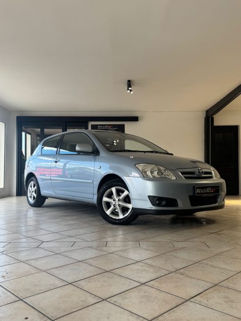 TOYOTA  COROLLA 1.4 VVT-I 97CV GARANTIE 12MOIS OU 15.000KM - Distribution Neuve- Embrayage Neuf