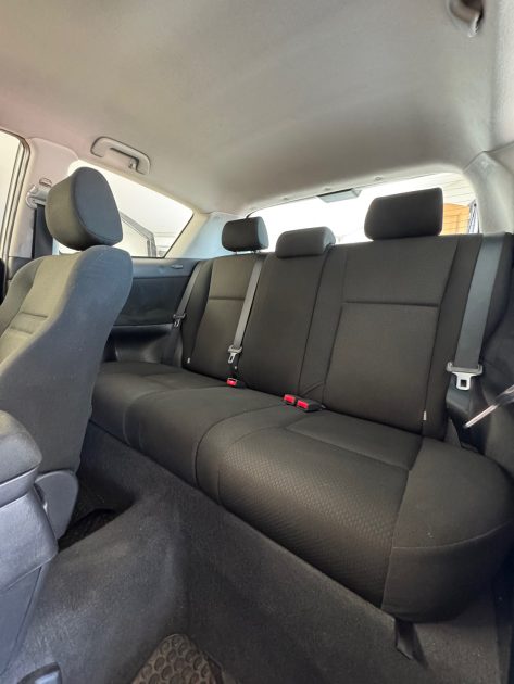 TOYOTA  COROLLA 1.4 VVT-I 97CV GARANTIE 12MOIS OU 15.000KM - Distribution Neuve- Embrayage Neuf