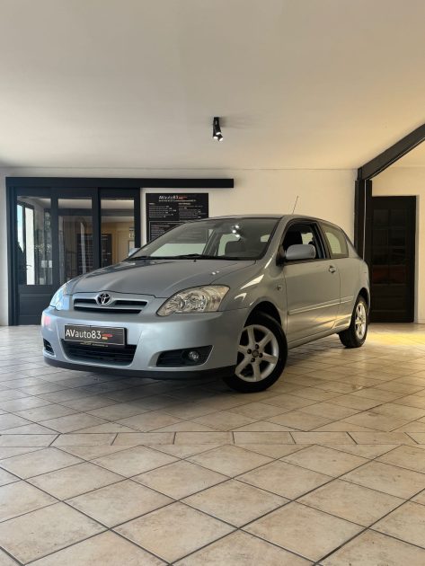 TOYOTA  COROLLA 1.4 VVT-I 97CV GARANTIE 12MOIS OU 15.000KM - Distribution Neuve- Embrayage Neuf