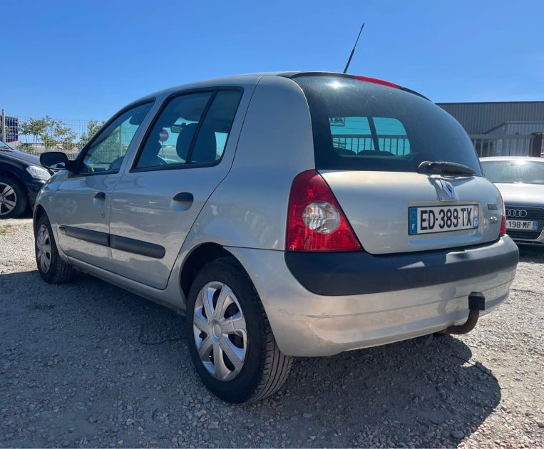 Renault Clio 2 1.2i 75 Ch Garantie