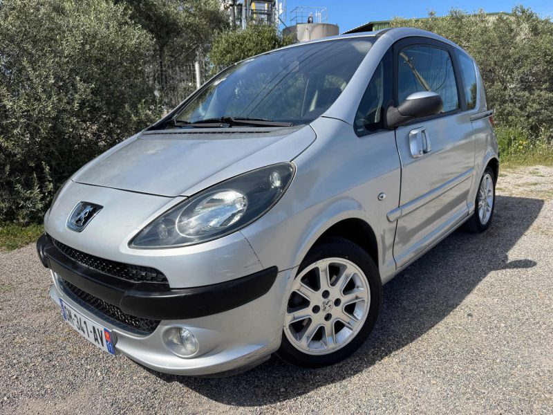 PEUGEOT 1007 1.6 ESSENCE 110 Cv SPORTY BOITE AUTO