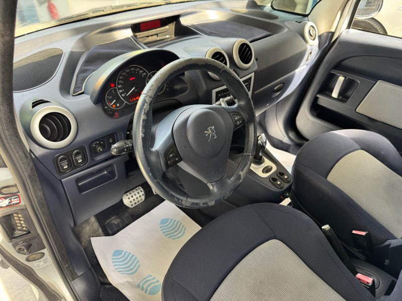 PEUGEOT 1007 1.6 ESSENCE 110 Cv SPORTY BOITE AUTO