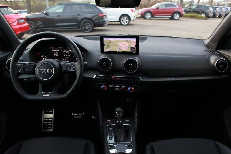 AUDI SQ2 2.0 TFSI QUATTRO / PANO / ACC / VIRTUAL COCKPIT / AMBIENTE 2019