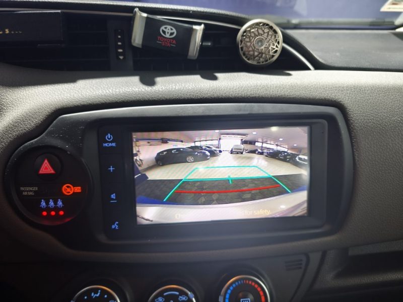 TOYOTA YARIS 3  1.0 VVTI 70Cv FRANCE CONNECT 5P MY19 - CAR PLAY - GARANTIE RELAX -