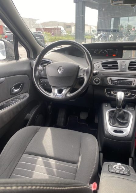 RENAULT SCENIC  1.5 DCI 110 CV LIMITED BOITE AUTO 2015
