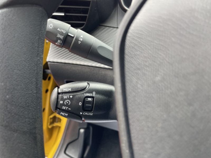 PEUGEOT 208 II 1.2L  75CH S&S   GARANTIE 3/12 MOIS 2020