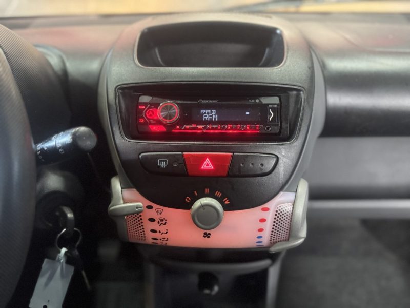PEUGEOT 107 1.0E 12V URBAN 2009