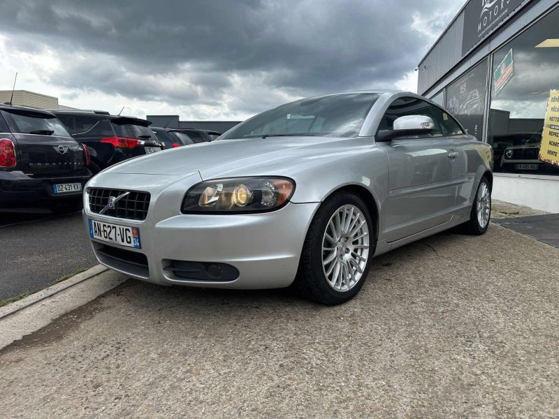 VOLVO C70 2.0D MOMENTUM 2008