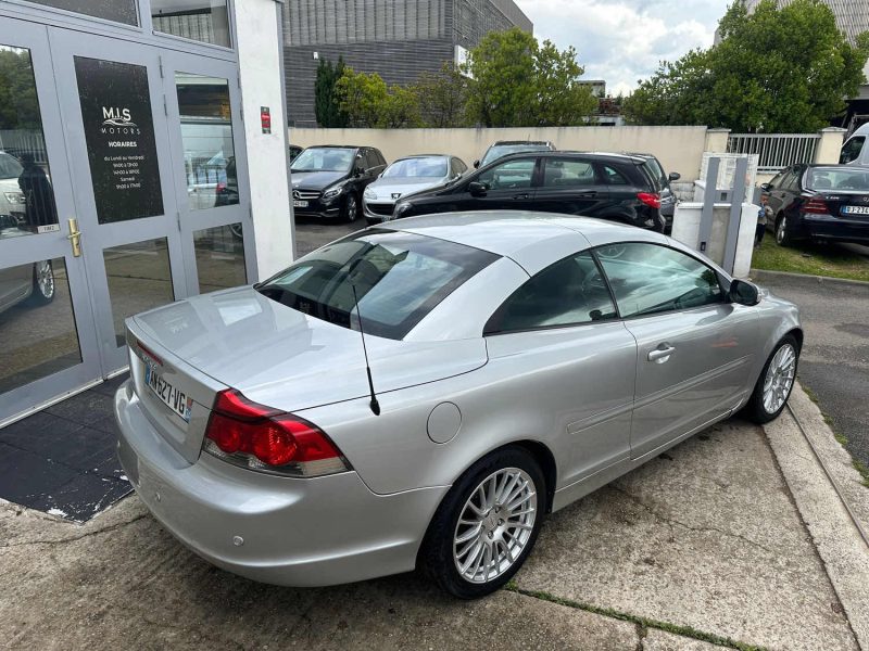 VOLVO C70 2.0D MOMENTUM 2008