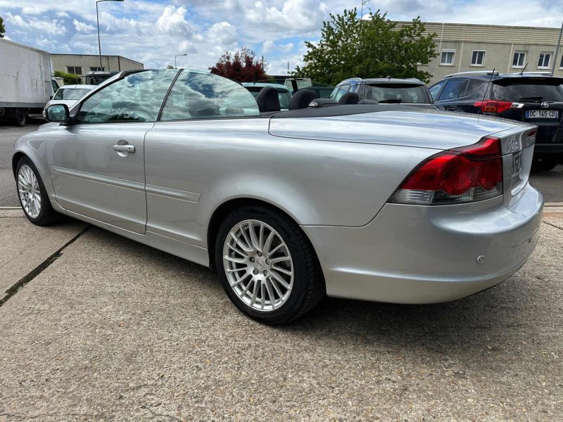 VOLVO C70 2.0D MOMENTUM 2008