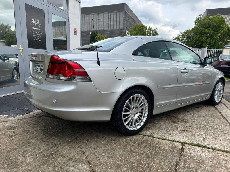 VOLVO C70 2.0D MOMENTUM 2008