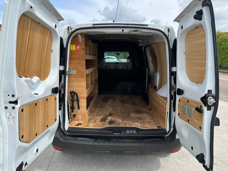 RENAULT EXPRESS VAN 1.3 TCE 100 ESSENTIEL 2023