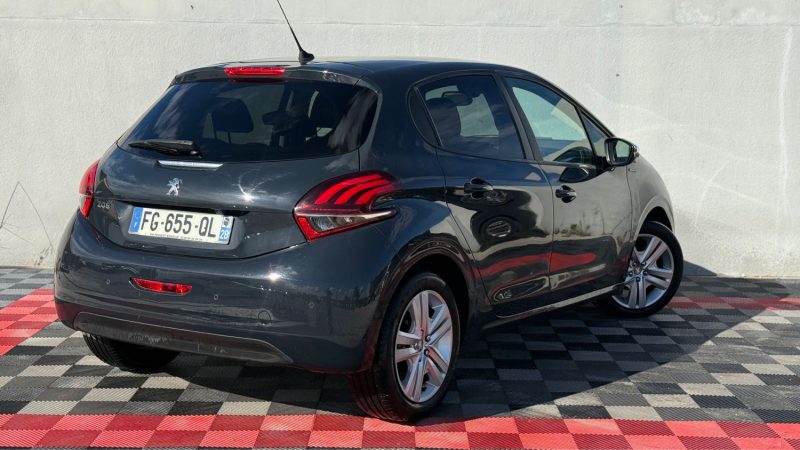 PEUGEOT 208 1.2 ETHP  82 CV  SIGNATURE  2019