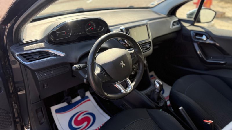 PEUGEOT 208 1.2 ETHP  82 CV  SIGNATURE  2019