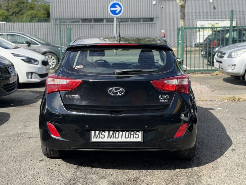 HYUNDAI I30 1.6 CRDI 110 cv -  GARANTIE 12 mois - Pack Sensation 