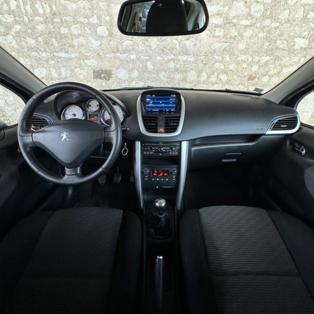PEUGEOT 207 1.6 HDI 92 BUSINESS PACK 2010
