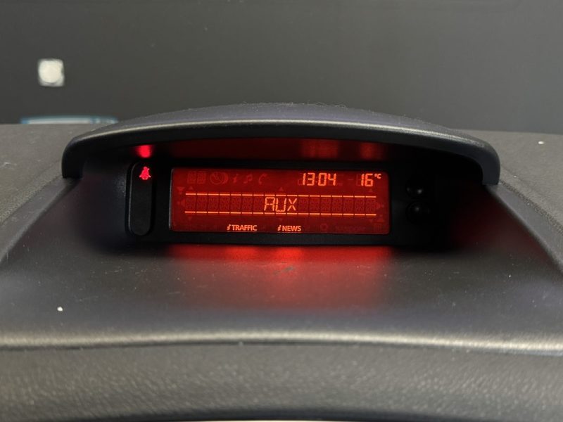 RENAULT CLIO III 1.5 DCI 90ch EXPRESSION CLIM