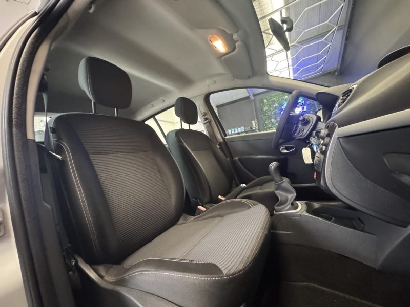 RENAULT CLIO III 1.5 DCI 90ch EXPRESSION CLIM