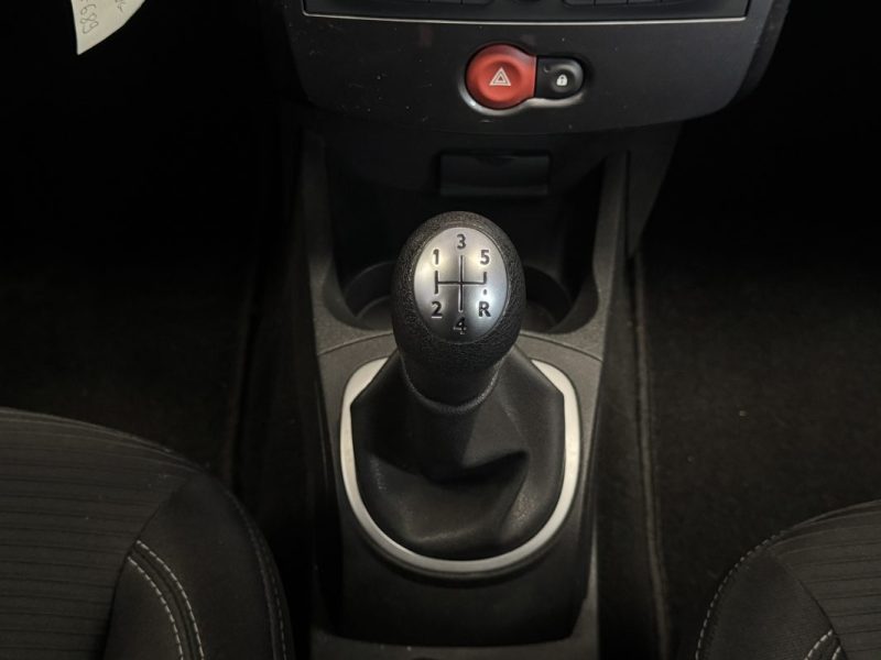 RENAULT CLIO III 1.5 DCI 90ch EXPRESSION CLIM
