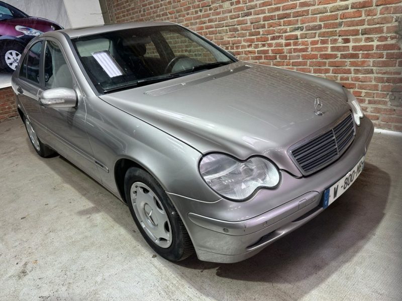 MERCEDES-BENZ Classe C 220 CDI 143 cv CLASSIC 2003
