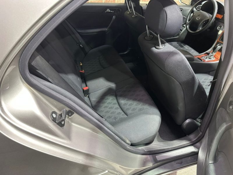 MERCEDES-BENZ Classe C 220 CDI 143 cv CLASSIC 2003