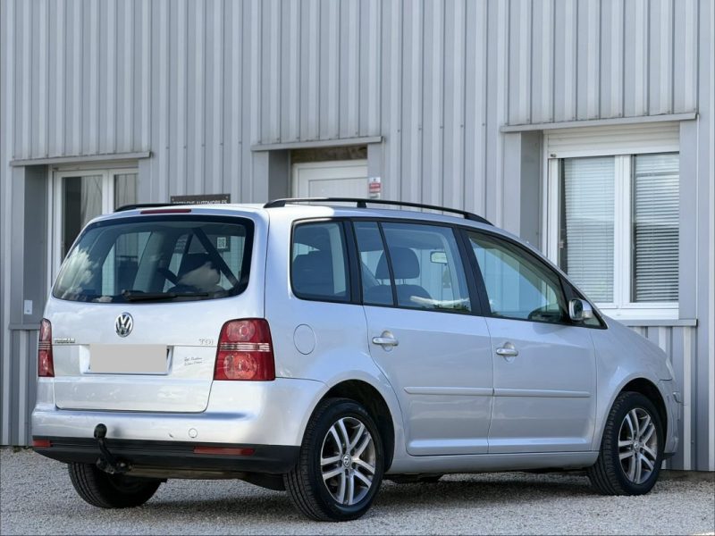 VOLKSWAGEN TOURAN 1.9 TDI 105CV DSG CONFORT 5P 2007 192 000KM