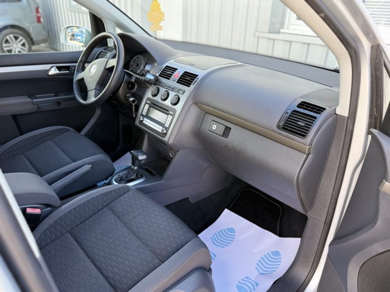 VOLKSWAGEN TOURAN 1.9 TDI 105CV DSG CONFORT 5P 2007 192 000KM