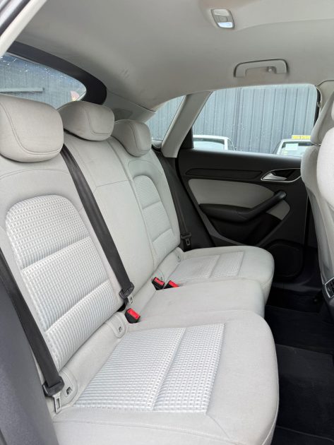AUDI Q3 2.0 TDI 140 ATTRACTION 2012