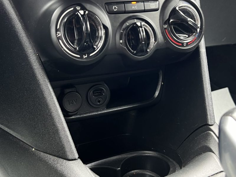 PEUGEOT 208 PHASE 2 STYLE 1.2 82 Cv ECRAN TACTILE / APPLE & ANDROID 5 PORTES - GARANTIE 1 AN